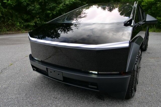2025 Tesla Cybertruck Cyberbeast / Full Self Driving PKG / Tri Motor AWD! High Point NC