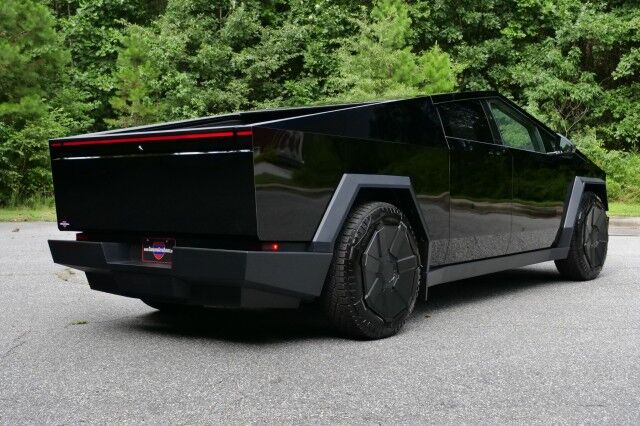 2025 Tesla Cybertruck Cyberbeast / Full Self Driving PKG / Tri Motor AWD! High Point NC