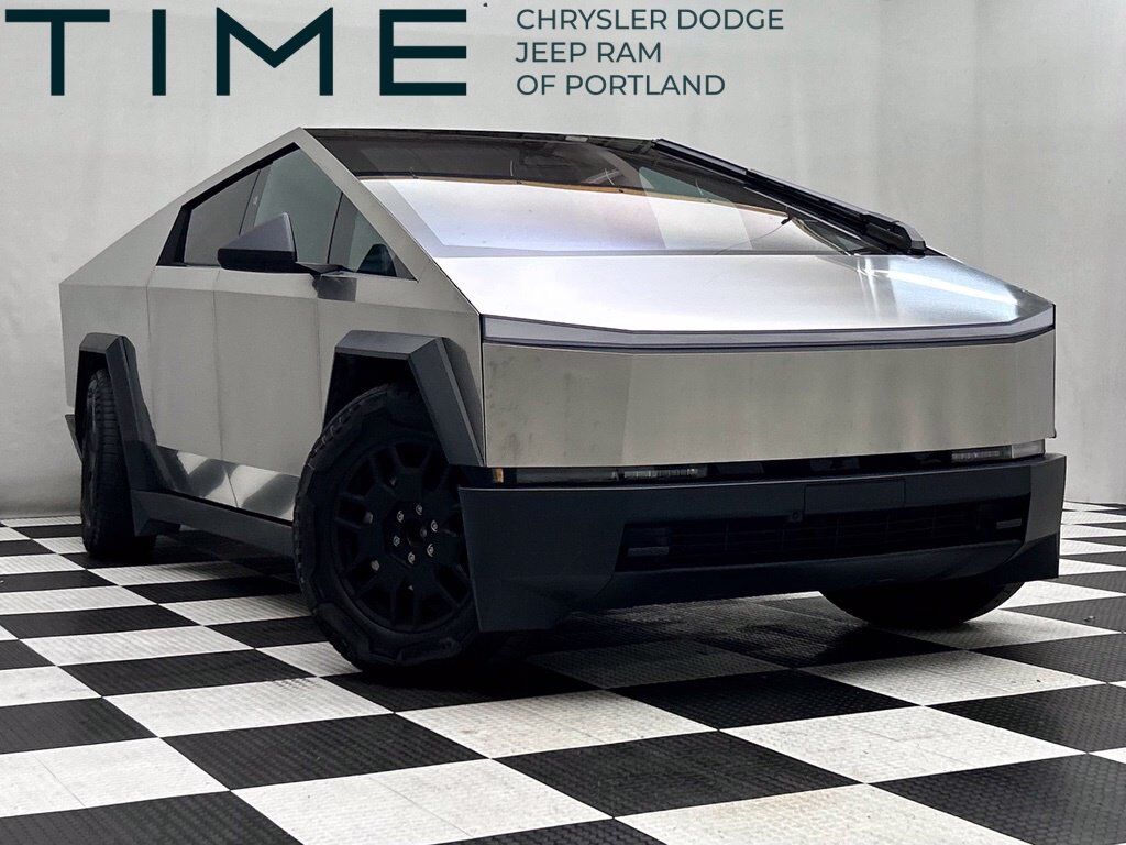 2025 Tesla Cybertruck Cyberbeast