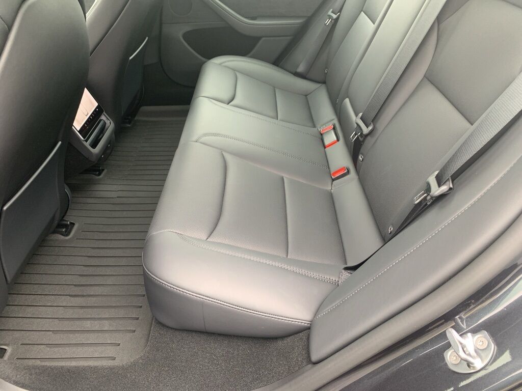2025 Tesla Model 3 Long Range Green Bay WI