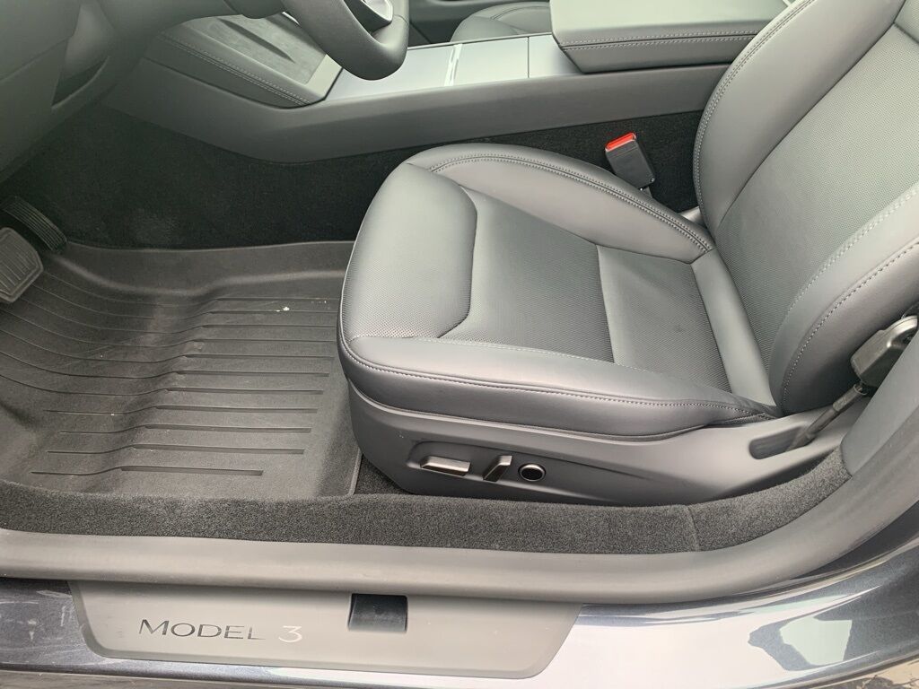 2025 Tesla Model 3 Long Range Green Bay WI