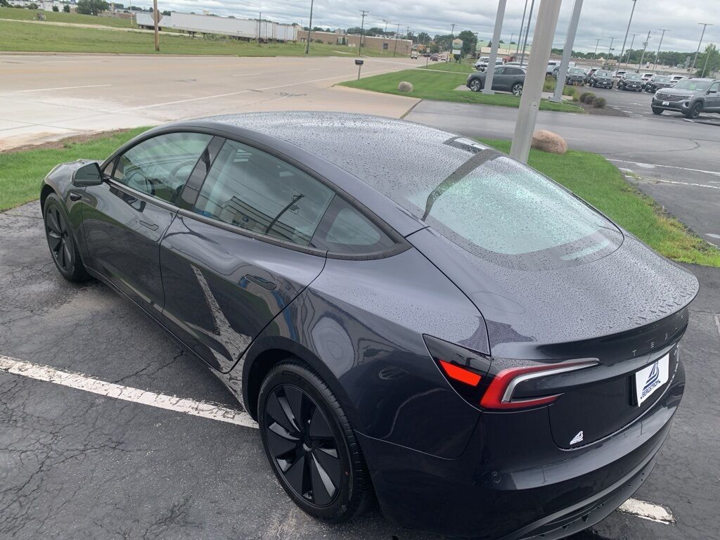 2025 Tesla Model 3 Long Range Green Bay WI