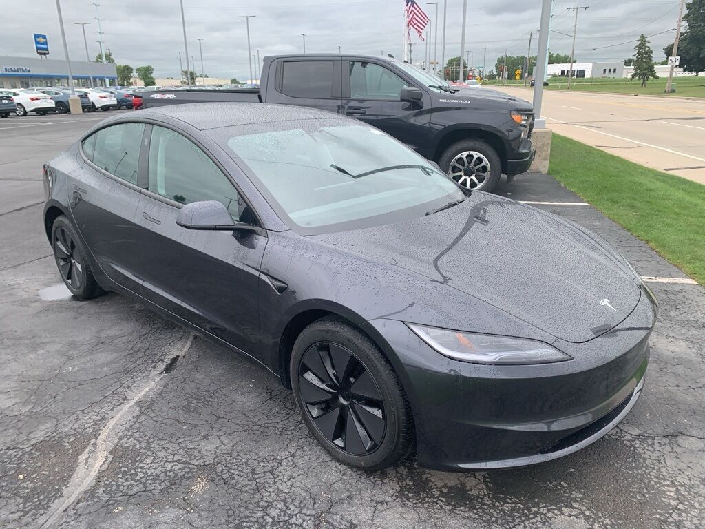 2025 Tesla Model 3 Long Range Green Bay WI