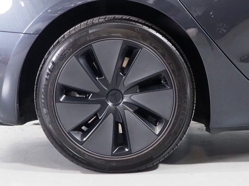 2025 Tesla Model 3 Long Range RWD *AUTOPILOT, NAVIGATION, SAFETY ALERTS, ADAPTIVE CRUISE, SURROUND VIEW CAMERAS, PANORAMA GLASS ROOF, CLIMATE SEATS, HEATED STEERING, WIRELESS CHARGING Round Rock TX