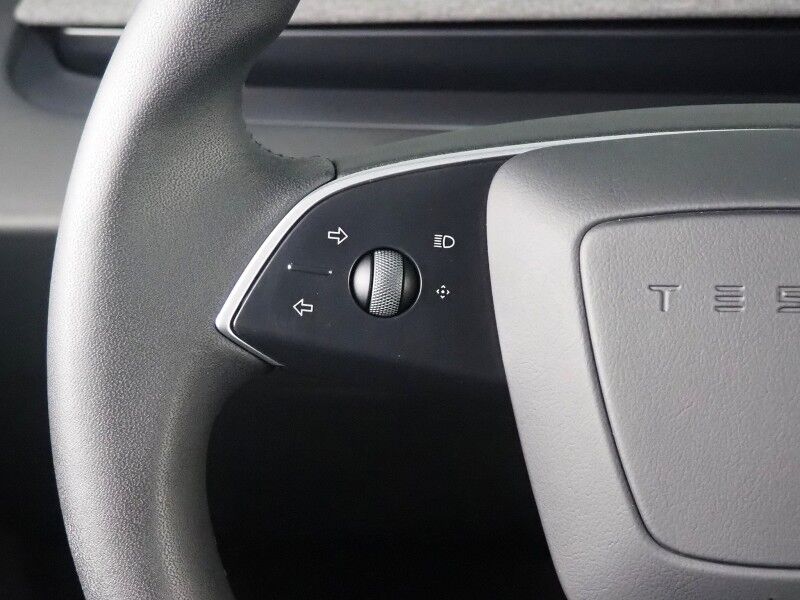 2025 Tesla Model 3 Long Range RWD *AUTOPILOT, NAVIGATION, SAFETY ALERTS, ADAPTIVE CRUISE, SURROUND VIEW CAMERAS, PANORAMA GLASS ROOF, CLIMATE SEATS, HEATED STEERING, WIRELESS CHARGING Round Rock TX