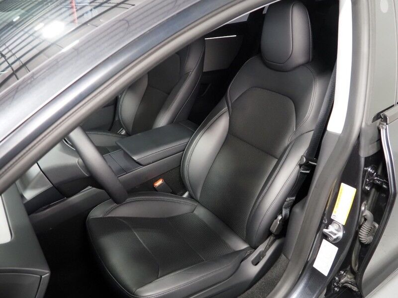 2025 Tesla Model 3 Long Range RWD *AUTOPILOT, NAVIGATION, SAFETY ALERTS, ADAPTIVE CRUISE, SURROUND VIEW CAMERAS, PANORAMA GLASS ROOF, CLIMATE SEATS, HEATED STEERING, WIRELESS CHARGING Round Rock TX