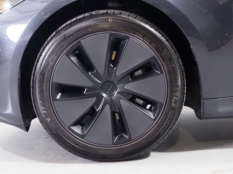 2025 Tesla Model 3 Long Range RWD *AUTOPILOT, NAVIGATION, SAFETY ALERTS, ADAPTIVE CRUISE, SURROUND VIEW CAMERAS, PANORAMA GLASS ROOF, CLIMATE SEATS, HEATED STEERING, WIRELESS CHARGING Round Rock TX