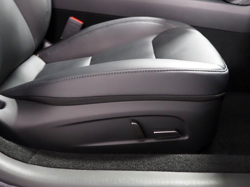 2025 Tesla Model 3 Long Range RWD *AUTOPILOT, NAVIGATION, SAFETY ALERTS, ADAPTIVE CRUISE, SURROUND VIEW CAMERAS, PANORAMA GLASS ROOF, CLIMATE SEATS, HEATED STEERING, WIRELESS CHARGING Round Rock TX