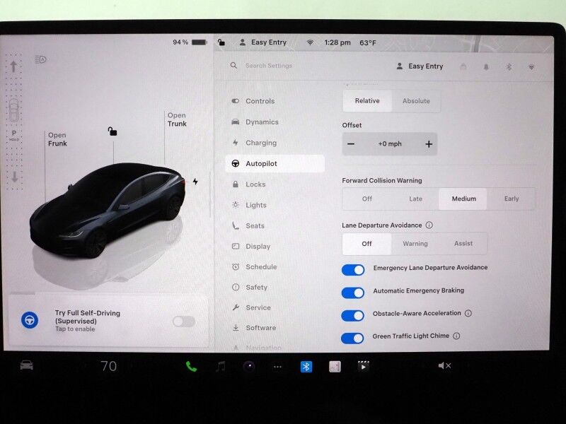 2025 Tesla Model 3 Long Range RWD *AUTOPILOT, NAVIGATION, SAFETY ALERTS, ADAPTIVE CRUISE, SURROUND VIEW CAMERAS, PANORAMA GLASS ROOF, CLIMATE SEATS, HEATED STEERING, WIRELESS CHARGING Round Rock TX