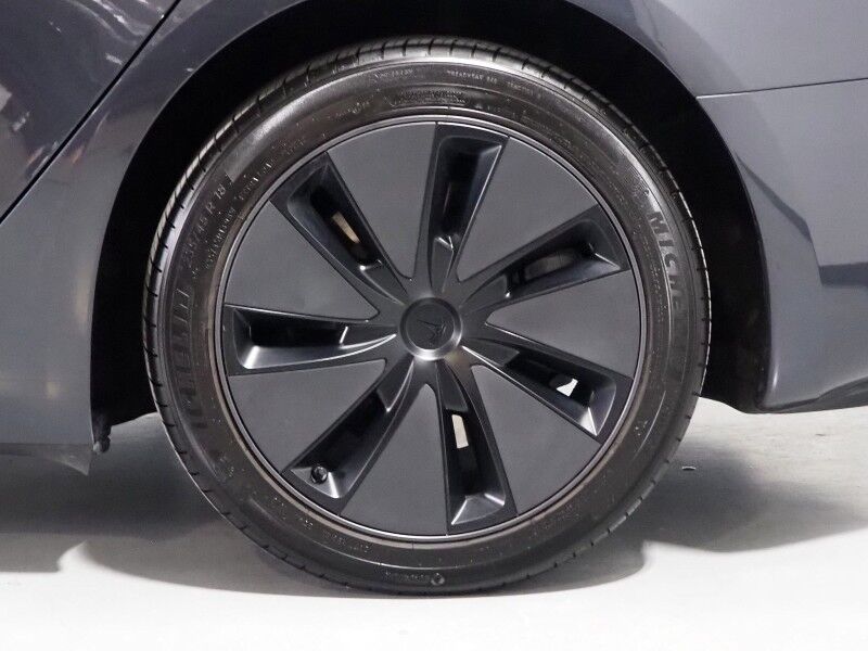 2025 Tesla Model 3 Long Range RWD *AUTOPILOT, NAVIGATION, SAFETY ALERTS, ADAPTIVE CRUISE, SURROUND VIEW CAMERAS, PANORAMA GLASS ROOF, CLIMATE SEATS, HEATED STEERING, WIRELESS CHARGING Round Rock TX