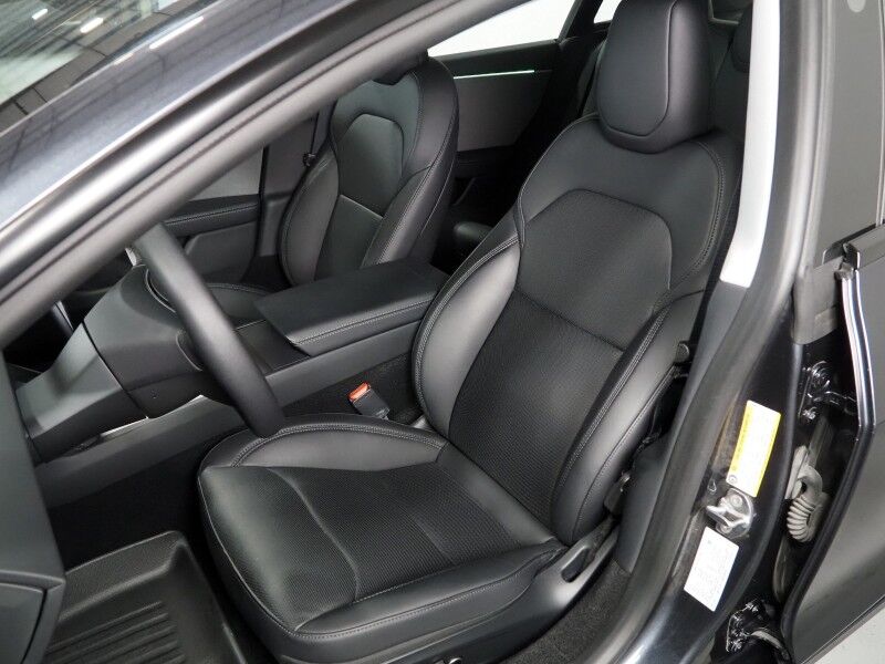 2025 Tesla Model 3 Long Range RWD *AUTOPILOT, NAVIGATION, SAFETY ALERTS, ADAPTIVE CRUISE, SURROUND VIEW CAMERAS, PANORAMA GLASS ROOF, CLIMATE SEATS, HEATED STEERING, WIRELESS CHARGING Round Rock TX