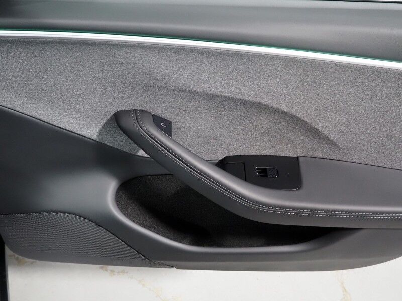 2025 Tesla Model 3 Long Range RWD *AUTOPILOT, NAVIGATION, SAFETY ALERTS, ADAPTIVE CRUISE, SURROUND VIEW CAMERAS, PANORAMA GLASS ROOF, CLIMATE SEATS, HEATED STEERING, WIRELESS CHARGING Round Rock TX