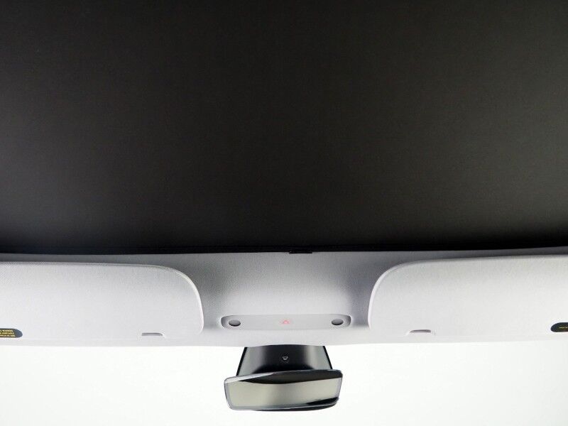 2025 Tesla Model 3 Long Range RWD *AUTOPILOT, NAVIGATION, SAFETY ALERTS, ADAPTIVE CRUISE, SURROUND VIEW CAMERAS, PANORAMA GLASS ROOF, CLIMATE SEATS, HEATED STEERING, WIRELESS CHARGING Round Rock TX