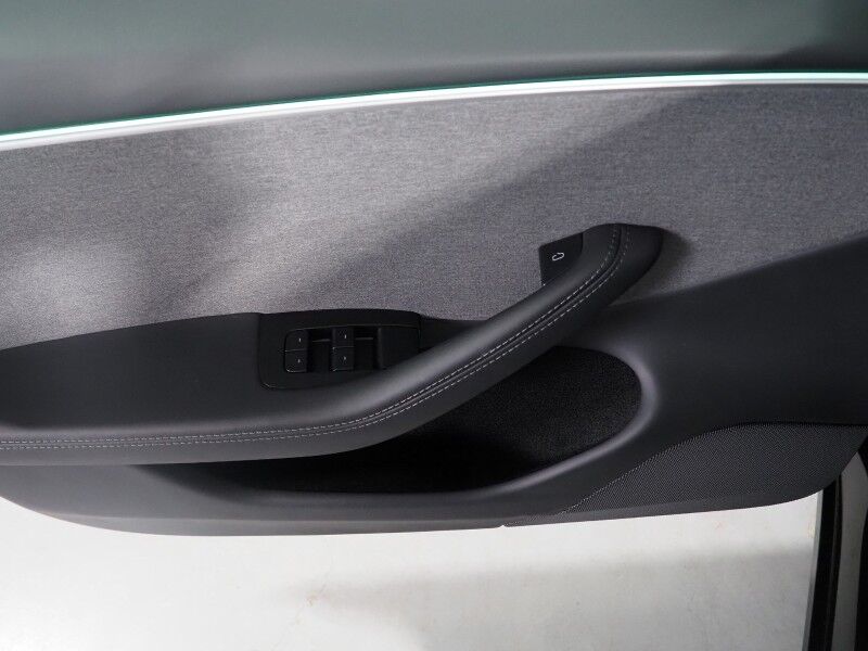 2025 Tesla Model 3 Long Range RWD *AUTOPILOT, NAVIGATION, SAFETY ALERTS, ADAPTIVE CRUISE, SURROUND VIEW CAMERAS, PANORAMA GLASS ROOF, CLIMATE SEATS, HEATED STEERING, WIRELESS CHARGING Round Rock TX