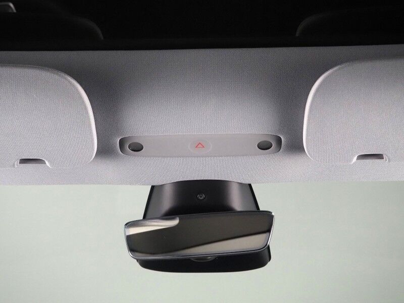 2025 Tesla Model 3 Long Range RWD *TRAFFIC AWARE CRUISE CONTROL, NAVIGATION, SAFETY ALERTS, SURROUND VIEW CAMERAS, PANORAMA GLASS ROOF, CLIMATE SEATS, HEATED STEERING, WIRELESS CHARGING Round Rock TX