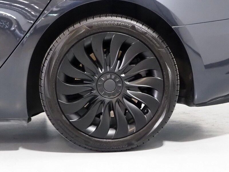 2025 Tesla Model 3 Long Range RWD *TRAFFIC AWARE CRUISE CONTROL, NAVIGATION, SAFETY ALERTS, SURROUND VIEW CAMERAS, PANORAMA GLASS ROOF, CLIMATE SEATS, HEATED STEERING, WIRELESS CHARGING Round Rock TX