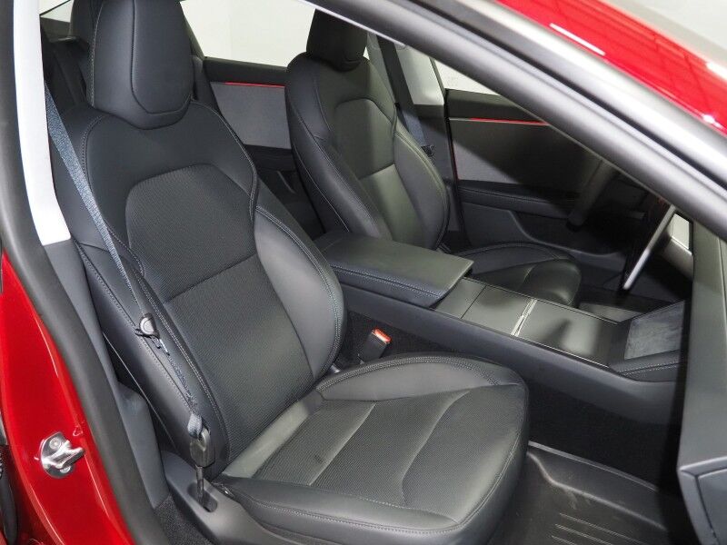 2025 Tesla Model 3 Long Range RWD *TRAFFIC AWARE CRUISE CONTROL, NAVIGATION, SAFETY ALERTS, SURROUND VIEW CAMERAS, PANORAMA GLASS ROOF, CLIMATE SEATS, HEATED STEERING, WIRELESS CHARGING