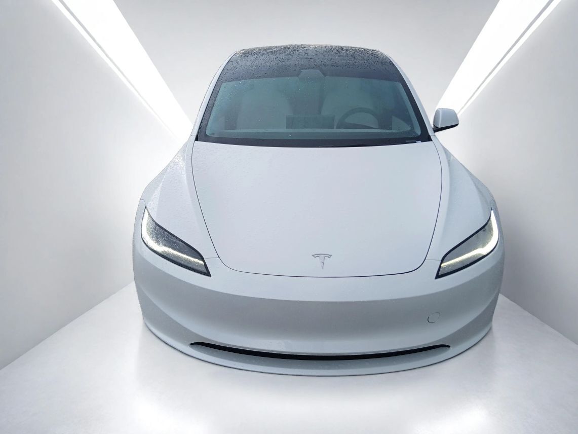 2025 Tesla Model 3 Long Range Sedan 4D