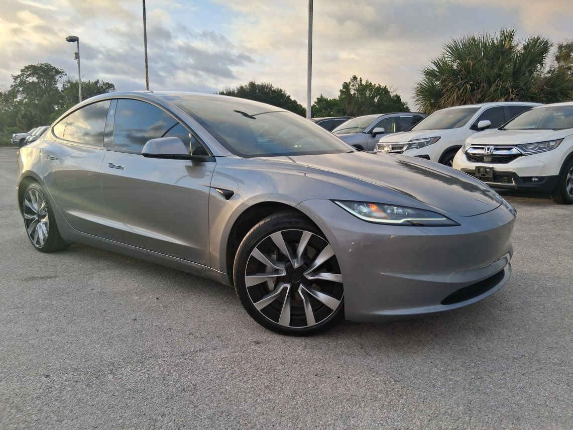 2025 Tesla Model 3 Long Range Sedan 4D