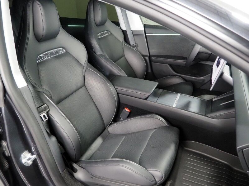 2025 Tesla Model 3 Performance AWD *AUTOPILOT, NAVIGATION, SAFETY ALERTS, ADAPTIVE CRUISE, SURROUND VIEW CAMERAS, PANORAMA GLASS ROOF, CLIMATE SEATS, HEATED STEERING, 20 INCH WARP FORGED WHEELS, WIRELESS CHARGING