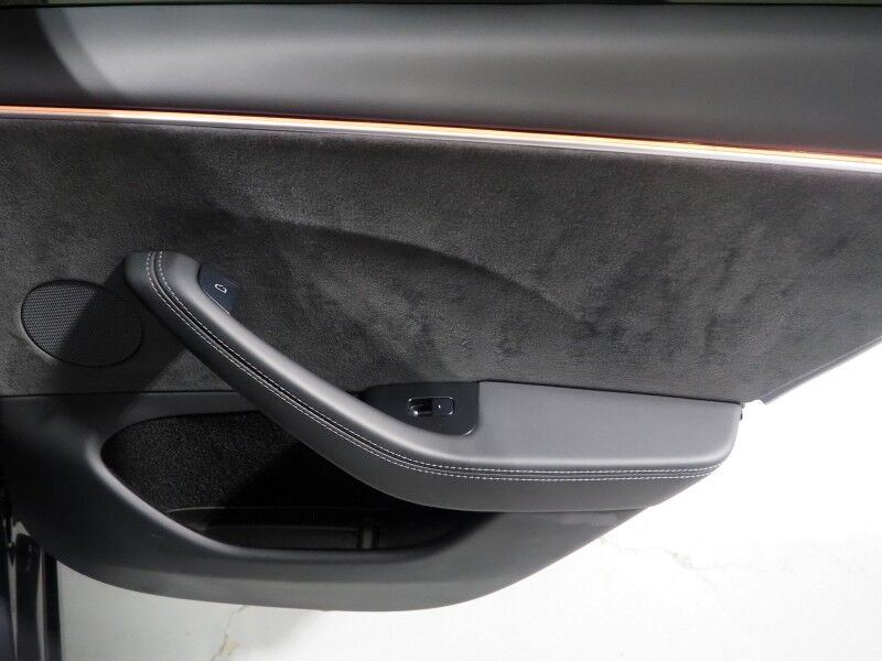 2025 Tesla Model 3 Performance AWD *AUTOPILOT, NAVIGATION, SAFETY ALERTS, ADAPTIVE CRUISE, SURROUND VIEW CAMERAS, PANORAMA GLASS ROOF, CLIMATE SEATS, HEATED STEERING, 20 INCH WARP FORGED WHEELS, WIRELESS CHARGING Round Rock TX