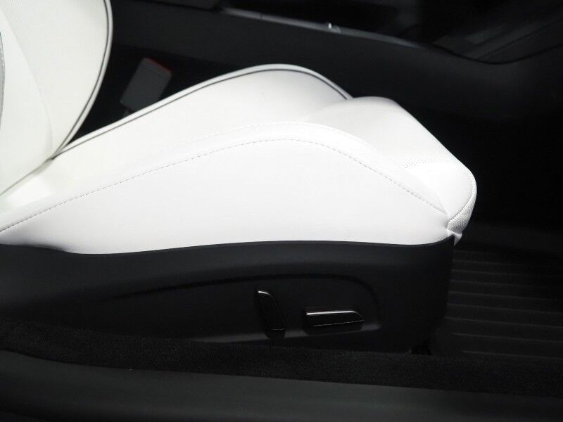 2025 Tesla Model 3 Performance AWD *TRAFFIC AWARE CRUISE CONTROL, NAVIGATION, SAFETY ALERTS, SURROUND VIEW CAMERAS, PANORAMA GLASS ROOF, CLIMATE SEATS, HEATED STEERING, 20 INCH WARP FORGED WHEELS, WIRELESS CHARGING Round Rock TX