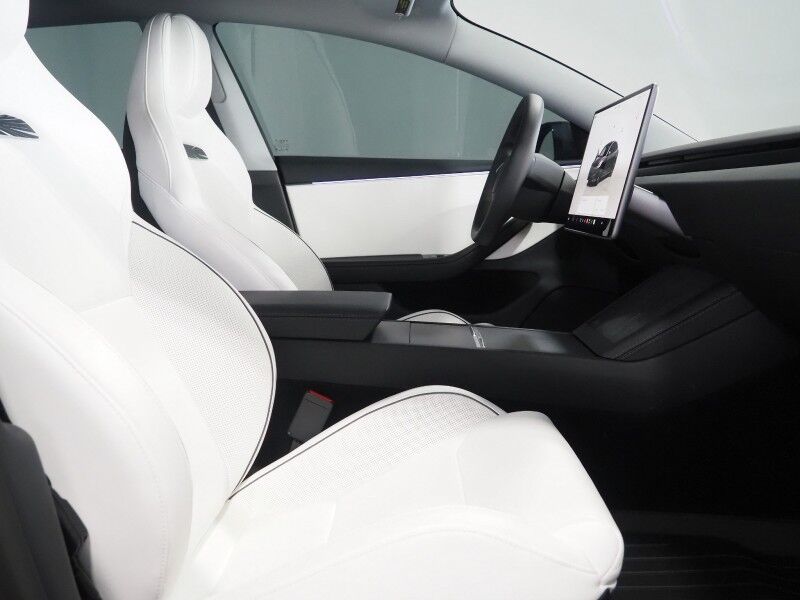 2025 Tesla Model 3 Performance AWD *TRAFFIC AWARE CRUISE CONTROL, NAVIGATION, SAFETY ALERTS, SURROUND VIEW CAMERAS, PANORAMA GLASS ROOF, CLIMATE SEATS, HEATED STEERING, 20 INCH WARP FORGED WHEELS, WIRELESS CHARGING Round Rock TX