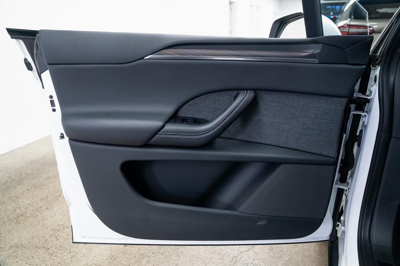 2025 Tesla Model X 1 Owner Vented Seats Premium Audio Portland OR