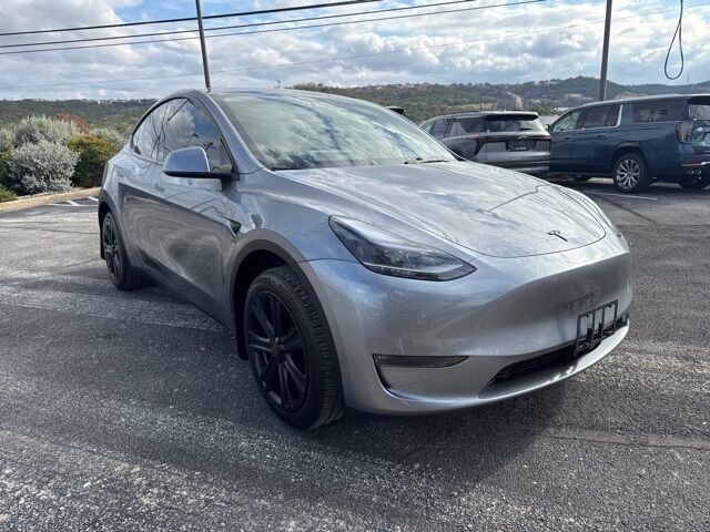 2025 Tesla Model Y Long Range