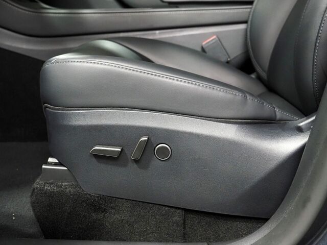 2025 Tesla Model Y Long Range *AUTOPILOT, NAVIGATION, SAFETY ALERTS, ADAPTIVE CRUISE, SURROUND VIEW CAMERAS, PANORAMA GLASS ROOF, HEATED SEATS/STEERING WHEEL, BLUETOOTH, WIRELESS CHARGING Round Rock TX