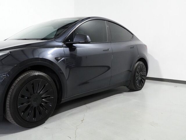 2025 Tesla Model Y Long Range *AUTOPILOT, NAVIGATION, SAFETY ALERTS, ADAPTIVE CRUISE, SURROUND VIEW CAMERAS, PANORAMA GLASS ROOF, HEATED SEATS/STEERING WHEEL, BLUETOOTH, WIRELESS CHARGING Round Rock TX