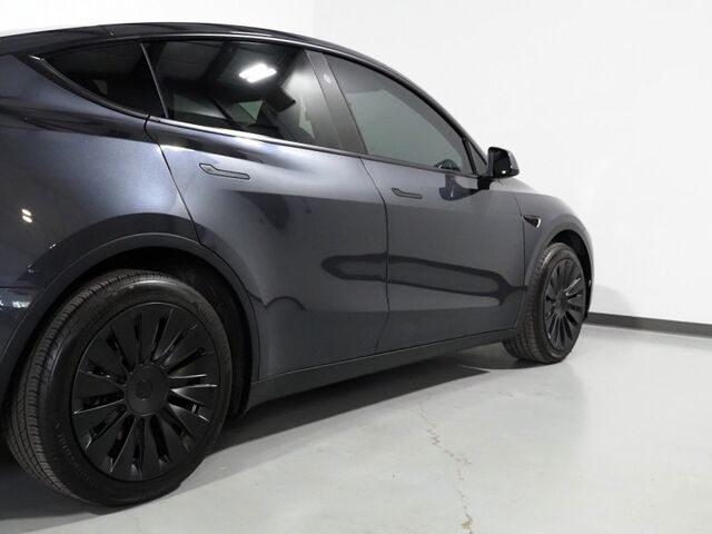 2025 Tesla Model Y Long Range *AUTOPILOT, NAVIGATION, SAFETY ALERTS, ADAPTIVE CRUISE, SURROUND VIEW CAMERAS, PANORAMA GLASS ROOF, HEATED SEATS/STEERING WHEEL, BLUETOOTH, WIRELESS CHARGING Round Rock TX