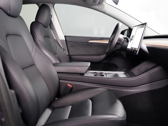 2025 Tesla Model Y Long Range *AUTOPILOT, NAVIGATION, SAFETY ALERTS, ADAPTIVE CRUISE, SURROUND VIEW CAMERAS, PANORAMA GLASS ROOF, HEATED SEATS/STEERING WHEEL, BLUETOOTH, WIRELESS CHARGING Round Rock TX
