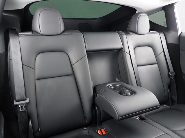 2025 Tesla Model Y Long Range *AUTOPILOT, NAVIGATION, SAFETY ALERTS, ADAPTIVE CRUISE, SURROUND VIEW CAMERAS, PANORAMA GLASS ROOF, HEATED SEATS/STEERING WHEEL, BLUETOOTH, WIRELESS CHARGING Round Rock TX