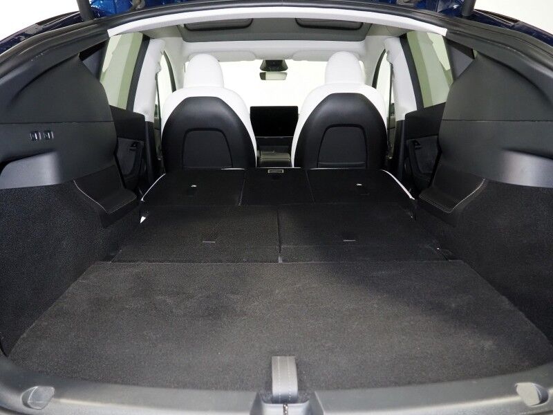 2025 Tesla Model Y Long Range AWD *7 SEATER (3RD ROW), AUTOPILOT, NAVIGATION, SAFETY ALERTS, ADAPTIVE CRUISE, SURROUND VIEW CAMERAS, PANORAMA GLASS ROOF, HEATED SEATS/STEERING WHEEL, WIRELESS CHARGING Round Rock TX