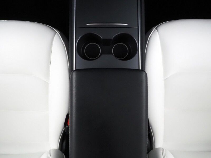 2025 Tesla Model Y Long Range AWD *7 SEATER (3RD ROW), AUTOPILOT, NAVIGATION, SAFETY ALERTS, ADAPTIVE CRUISE, SURROUND VIEW CAMERAS, PANORAMA GLASS ROOF, HEATED SEATS/STEERING WHEEL, WIRELESS CHARGING Round Rock TX