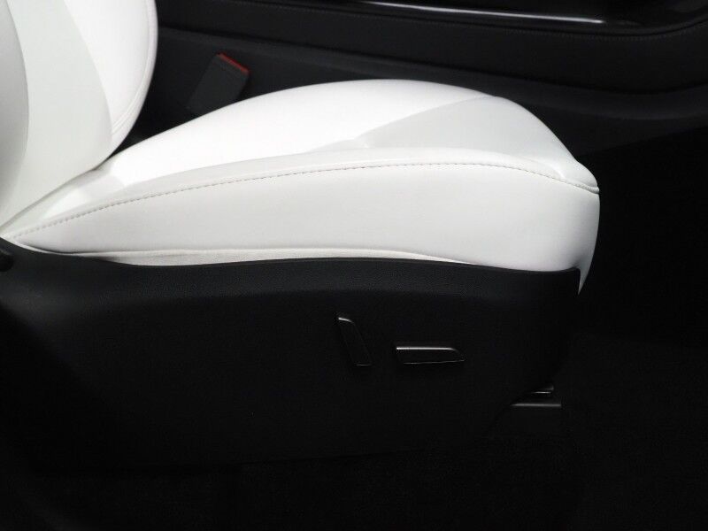 2025 Tesla Model Y Long Range AWD *7 SEATER (3RD ROW), AUTOPILOT, NAVIGATION, SAFETY ALERTS, ADAPTIVE CRUISE, SURROUND VIEW CAMERAS, PANORAMA GLASS ROOF, HEATED SEATS/STEERING WHEEL, WIRELESS CHARGING Round Rock TX