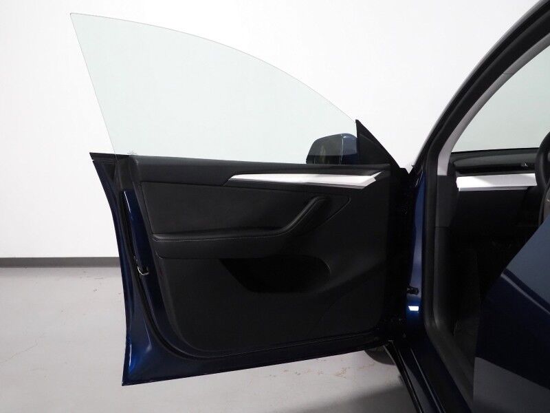 2025 Tesla Model Y Long Range AWD *7 SEATER (3RD ROW), AUTOPILOT, NAVIGATION, SAFETY ALERTS, ADAPTIVE CRUISE, SURROUND VIEW CAMERAS, PANORAMA GLASS ROOF, HEATED SEATS/STEERING WHEEL, WIRELESS CHARGING Round Rock TX