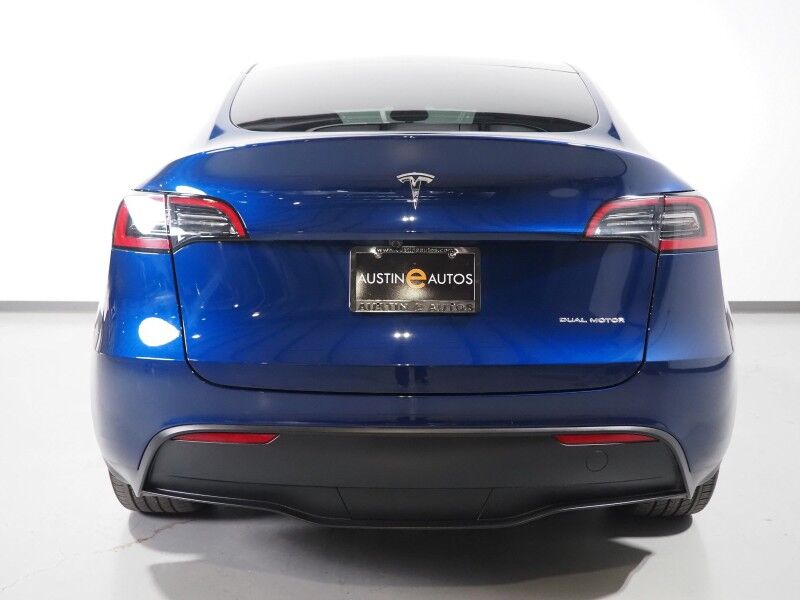 2025 Tesla Model Y Long Range AWD *7 SEATER (3RD ROW), AUTOPILOT, NAVIGATION, SAFETY ALERTS, ADAPTIVE CRUISE, SURROUND VIEW CAMERAS, PANORAMA GLASS ROOF, HEATED SEATS/STEERING WHEEL, WIRELESS CHARGING Round Rock TX