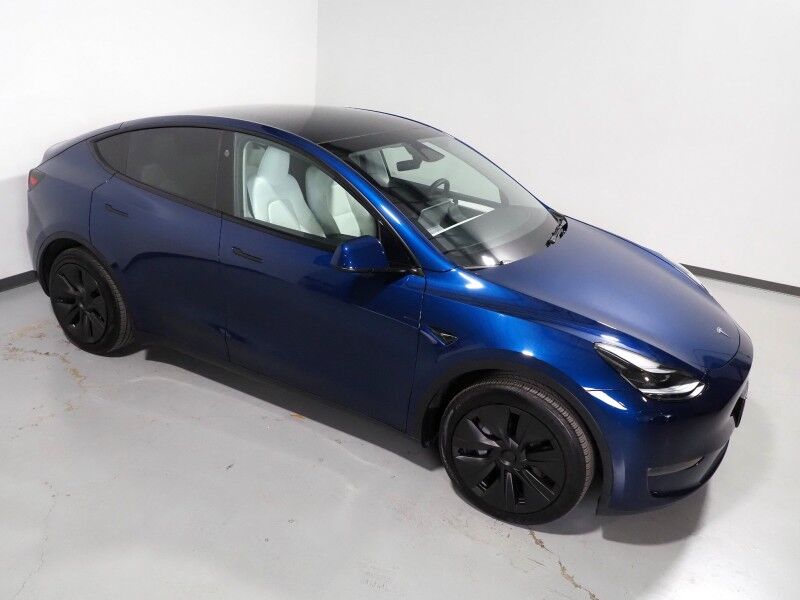 2025 Tesla Model Y Long Range AWD *7 SEATER (3RD ROW), AUTOPILOT, NAVIGATION, SAFETY ALERTS, ADAPTIVE CRUISE, SURROUND VIEW CAMERAS, PANORAMA GLASS ROOF, HEATED SEATS/STEERING WHEEL, WIRELESS CHARGING Round Rock TX