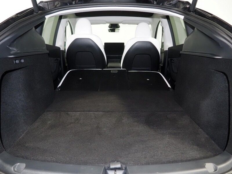 2025 Tesla Model Y Long Range AWD *AUTOPILOT, NAVIGATION, SAFETY ALERTS, ADAPTIVE CRUISE, SURROUND VIEW CAMERAS, PANORAMA GLASS ROOF, HEATED SEATS/STEERING WHEEL, 20 INCH WHEELS, WIRELESS CHARGING Round Rock TX