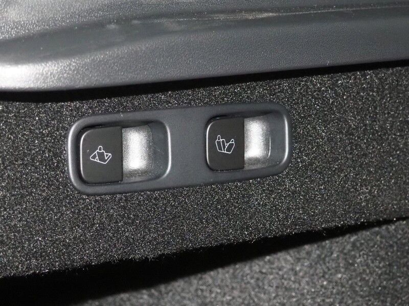 2025 Tesla Model Y Long Range AWD *AUTOPILOT, NAVIGATION, SAFETY ALERTS, ADAPTIVE CRUISE, SURROUND VIEW CAMERAS, PANORAMA GLASS ROOF, HEATED SEATS/STEERING WHEEL, 20 INCH WHEELS, WIRELESS CHARGING Round Rock TX