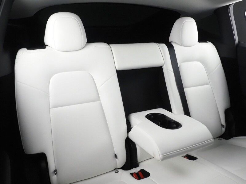 2025 Tesla Model Y Long Range AWD *AUTOPILOT, NAVIGATION, SAFETY ALERTS, ADAPTIVE CRUISE, SURROUND VIEW CAMERAS, PANORAMA GLASS ROOF, HEATED SEATS/STEERING WHEEL, 20 INCH WHEELS, WIRELESS CHARGING Round Rock TX