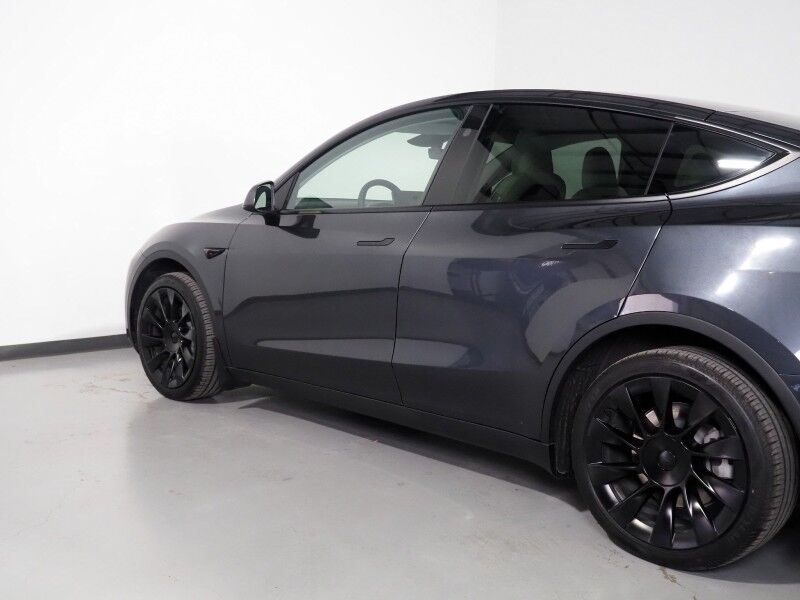 2025 Tesla Model Y Long Range AWD *AUTOPILOT, NAVIGATION, SAFETY ALERTS, ADAPTIVE CRUISE, SURROUND VIEW CAMERAS, PANORAMA GLASS ROOF, HEATED SEATS/STEERING WHEEL, 20 INCH WHEELS, WIRELESS CHARGING Round Rock TX