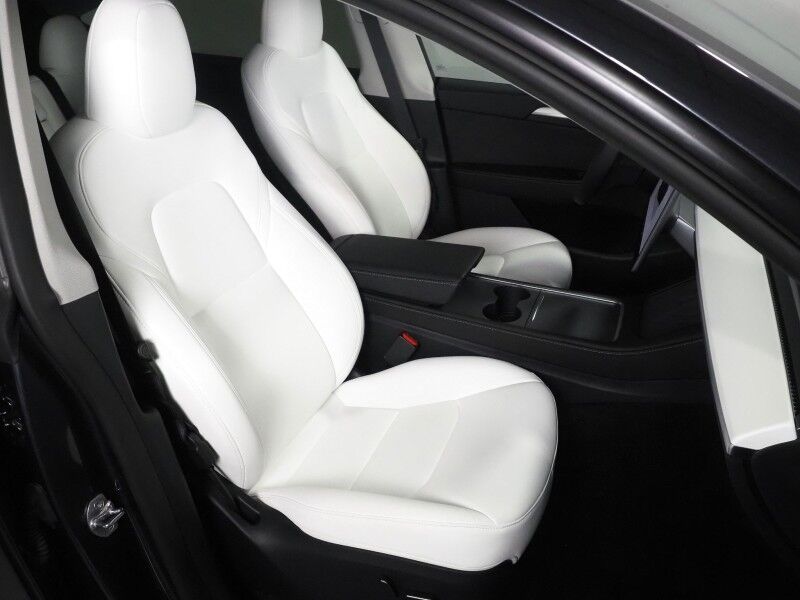 2025 Tesla Model Y Long Range AWD *AUTOPILOT, NAVIGATION, SAFETY ALERTS, ADAPTIVE CRUISE, SURROUND VIEW CAMERAS, PANORAMA GLASS ROOF, HEATED SEATS/STEERING WHEEL, 20 INCH WHEELS, WIRELESS CHARGING Round Rock TX