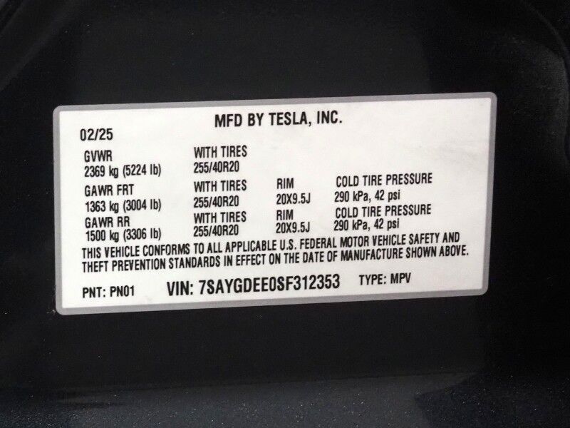 2025 Tesla Model Y Long Range AWD *AUTOPILOT, NAVIGATION, SAFETY ALERTS, ADAPTIVE CRUISE, SURROUND VIEW CAMERAS, PANORAMA GLASS ROOF, HEATED SEATS/STEERING WHEEL, 20 INCH WHEELS, WIRELESS CHARGING Round Rock TX