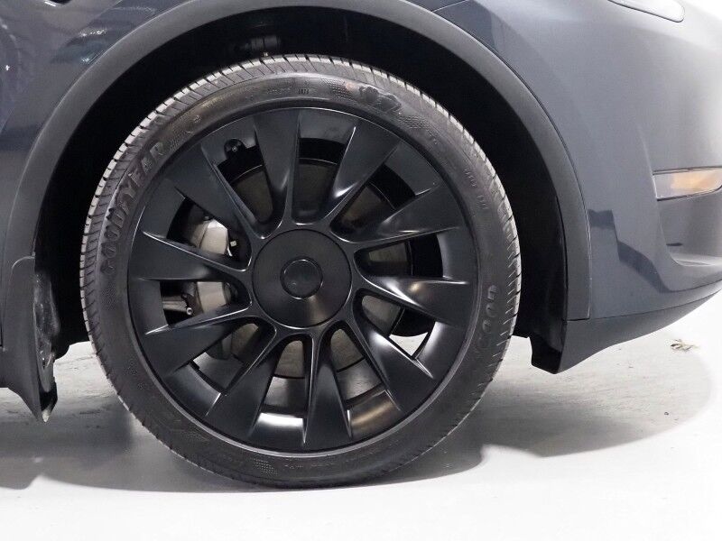 2025 Tesla Model Y Long Range AWD *AUTOPILOT, NAVIGATION, SAFETY ALERTS, ADAPTIVE CRUISE, SURROUND VIEW CAMERAS, PANORAMA GLASS ROOF, HEATED SEATS/STEERING WHEEL, 20 INCH WHEELS, WIRELESS CHARGING Round Rock TX