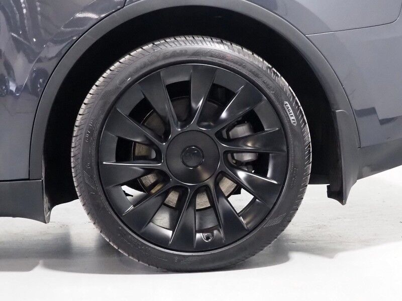 2025 Tesla Model Y Long Range AWD *AUTOPILOT, NAVIGATION, SAFETY ALERTS, ADAPTIVE CRUISE, SURROUND VIEW CAMERAS, PANORAMA GLASS ROOF, HEATED SEATS/STEERING WHEEL, 20 INCH WHEELS, WIRELESS CHARGING Round Rock TX