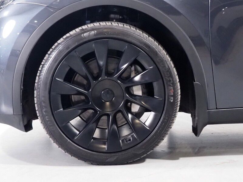 2025 Tesla Model Y Long Range AWD *AUTOPILOT, NAVIGATION, SAFETY ALERTS, ADAPTIVE CRUISE, SURROUND VIEW CAMERAS, PANORAMA GLASS ROOF, HEATED SEATS/STEERING WHEEL, 20 INCH WHEELS, WIRELESS CHARGING Round Rock TX