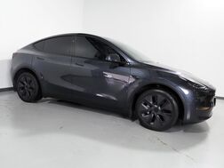 2025_Tesla_Model Y Long Range AWD_*AUTOPILOT, NAVIGATION, SAFETY ALERTS, ADAPTIVE CRUISE, SURROUND VIEW CAMERAS, PANORAMA GLASS ROOF, HEATED SEATS/STEERING WHEEL, BLUETOOTH, WIRELESS CHARGING_ Round Rock TX